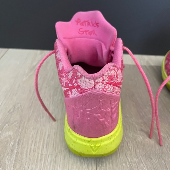 Kyrie 5 ‘Patrick Star’ - Picture 4 of 4
